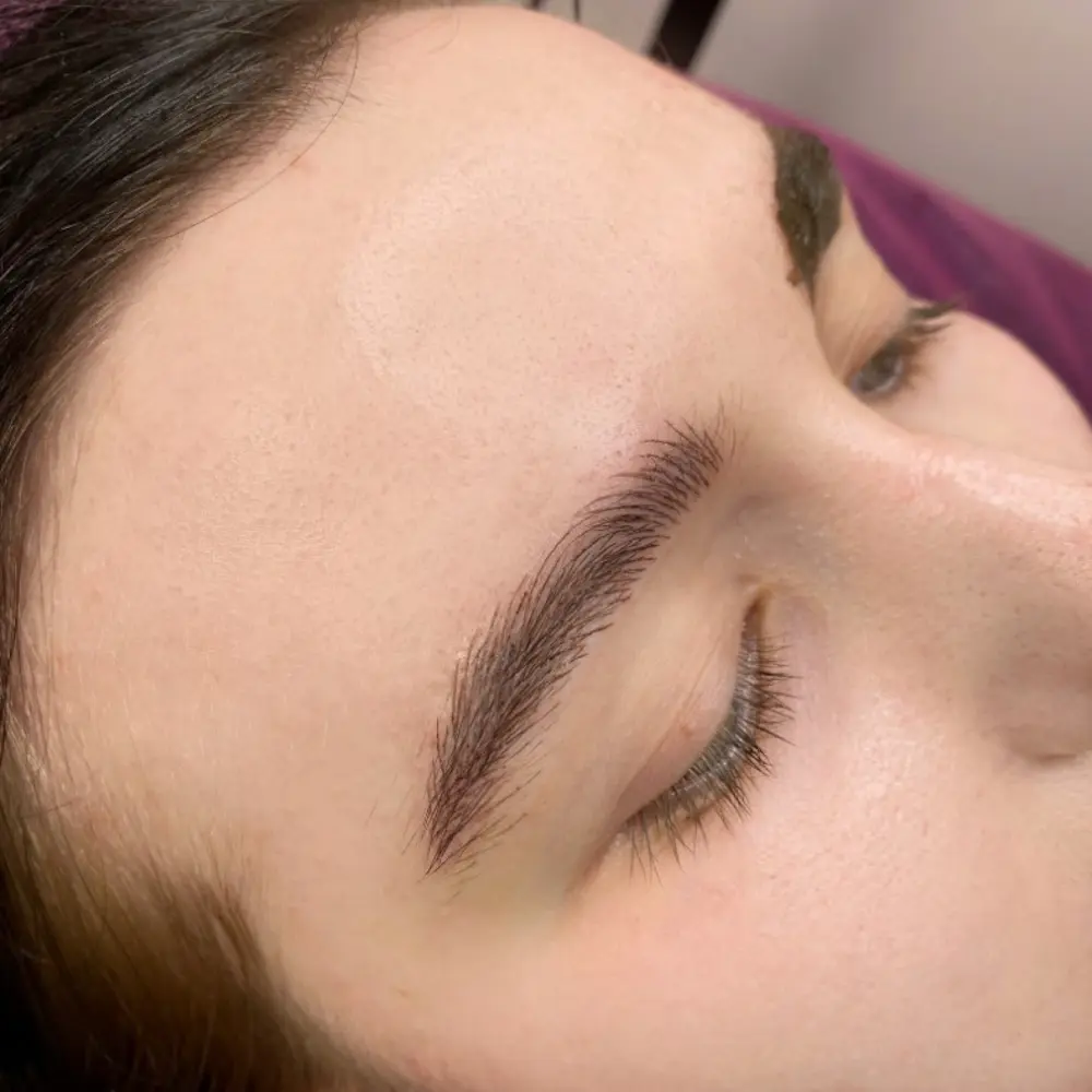 Мікроблейдинг брів природна естетика яка працює щодня