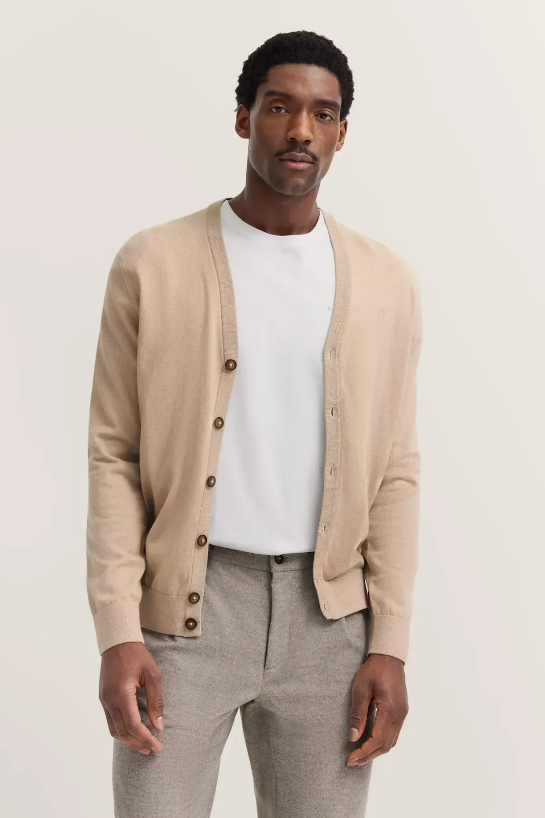 Легка багатошаровість: як виглядає сучасний чоловічий casual