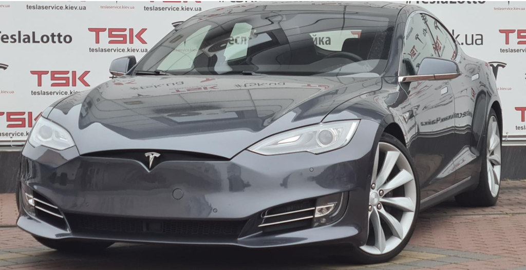 Підготовка Tesla до літа: що потрібно перевірити перед спекою